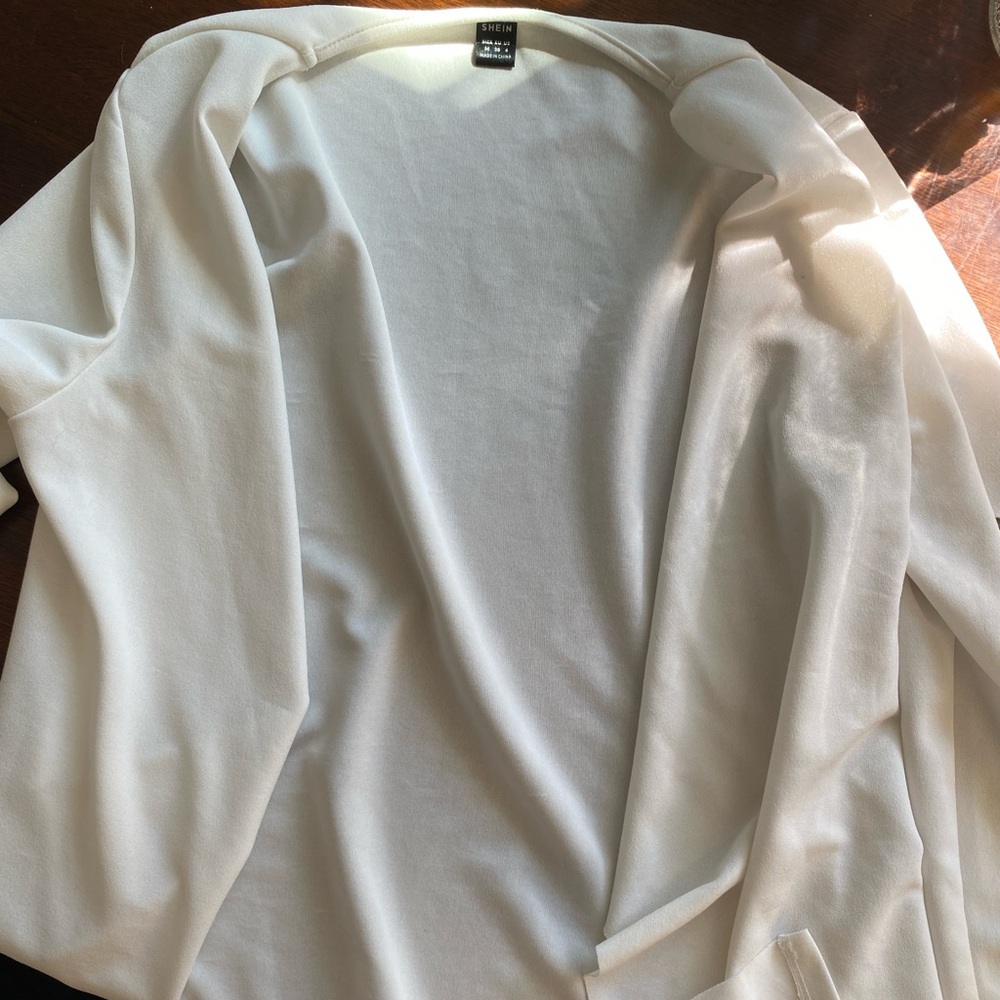 White sweater /blazer